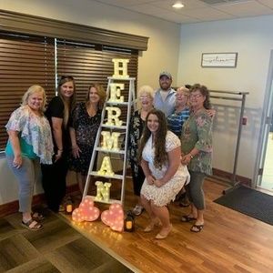 Meet your Posher, Peg